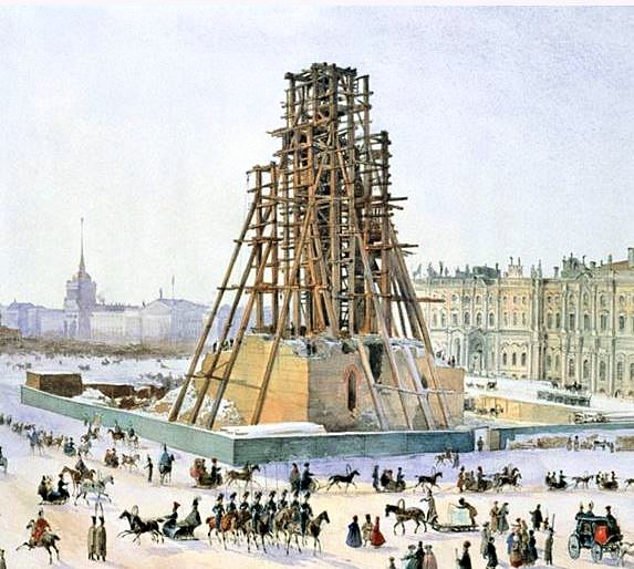 アレクサンドルの円柱(Александровская колонна：Alexander Column)　ロシアのサンクトペテルブルクの街の中心部である宮殿広場に設置される時の様子